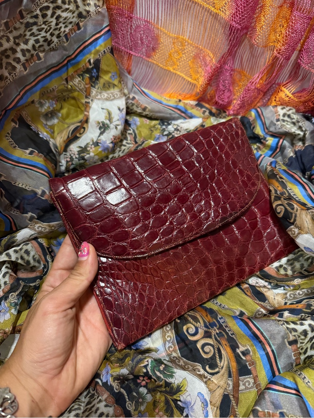 Sony Costumes Elegant Croc-Embossed Burgundy Leather Clutch